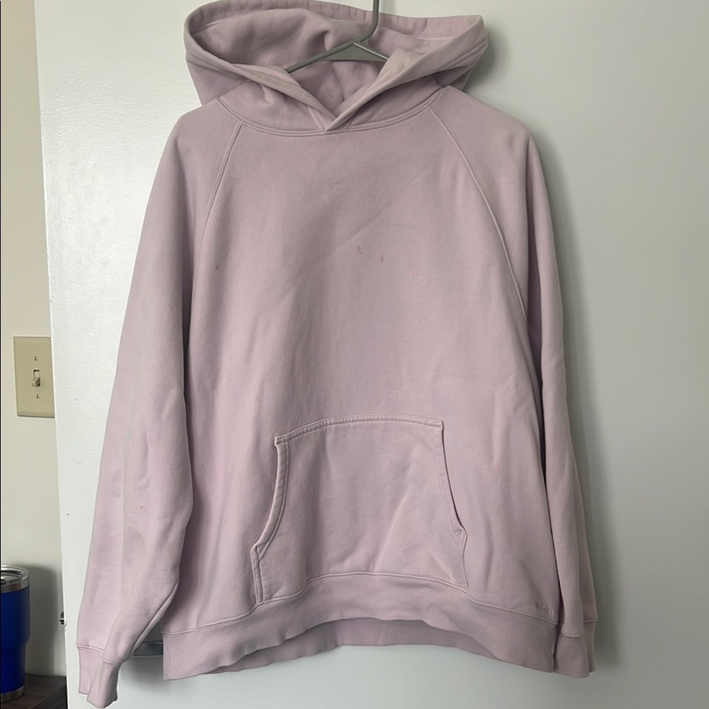 Aritzia Sweat Fleece in sugarplum